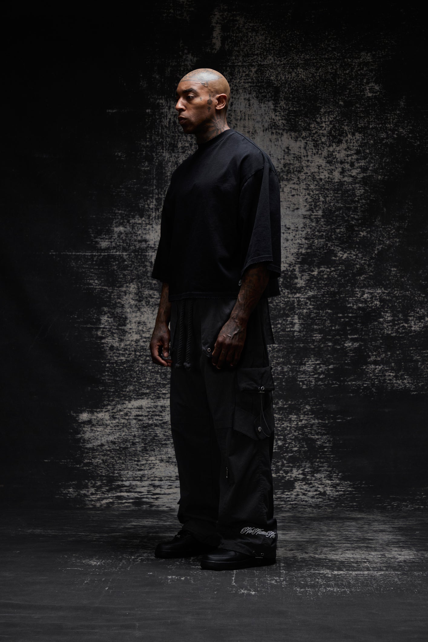 NNN "ECLIPSE" CROPPED TEE